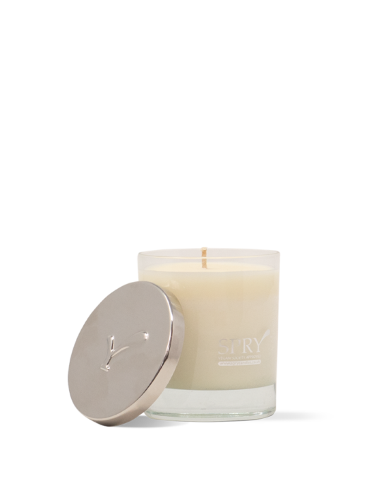 medium, single-wick candle